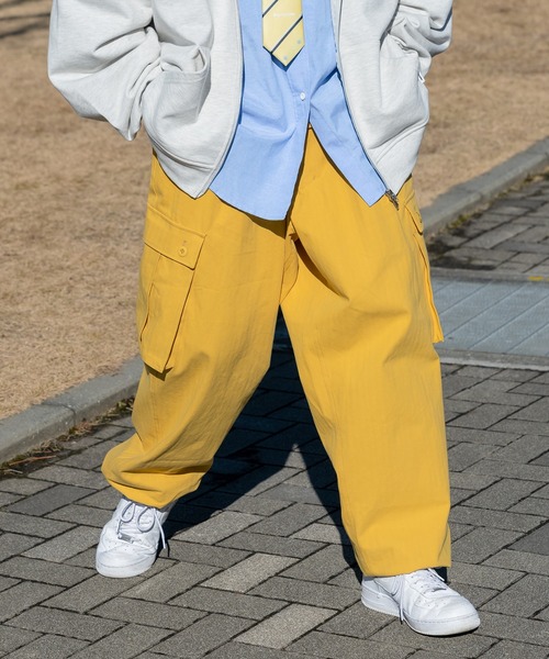 Perushu（ペルーシュ）の「裾絞りカーゴパンツ（カーゴパンツ・メンズ・ホワイト/カーキ/イエロー/オレンジ/ブラウン系その他・SMALL/MEDIUM/LARGE）」の4枚目の写真