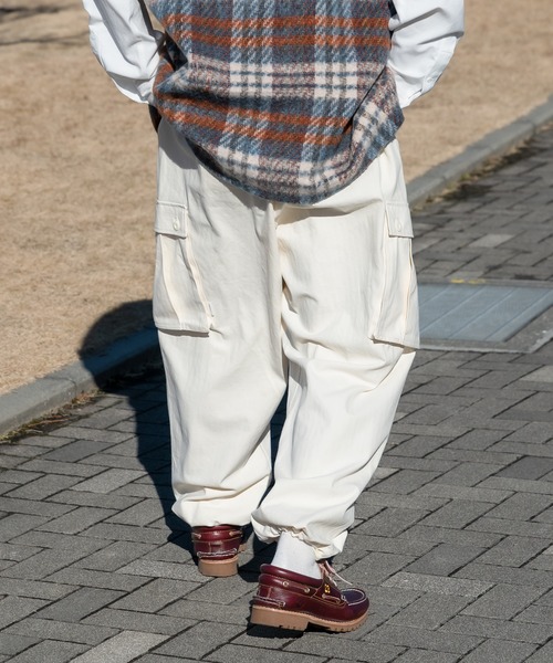 Perushu（ペルーシュ）の「裾絞りカーゴパンツ（カーゴパンツ・メンズ・ホワイト/カーキ/イエロー/オレンジ/ブラウン系その他・SMALL/MEDIUM/LARGE）」の12枚目の写真