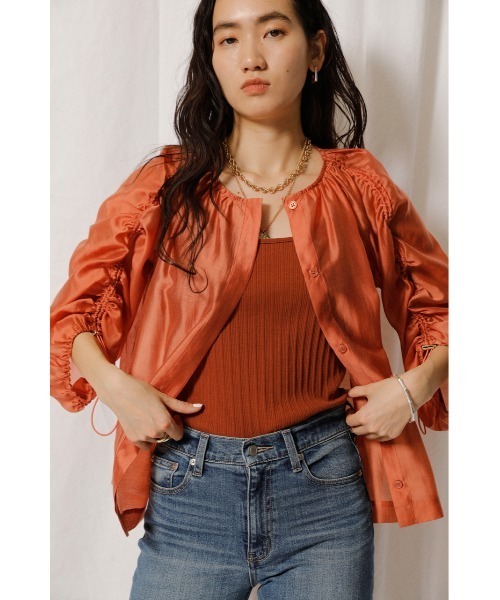 crie conforto（クリーコンフォルト）の「シャーリングスリーブブラウス（シャツ/ブラウス・レディース・オフホワイト/ブラック/オレンジ・SMALL/MEDIUM）」の12枚目の写真