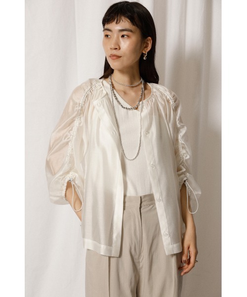 crie conforto（クリーコンフォルト）の「シャーリングスリーブブラウス（シャツ/ブラウス・レディース・オフホワイト/ブラック/オレンジ・SMALL/MEDIUM）」の22枚目の写真