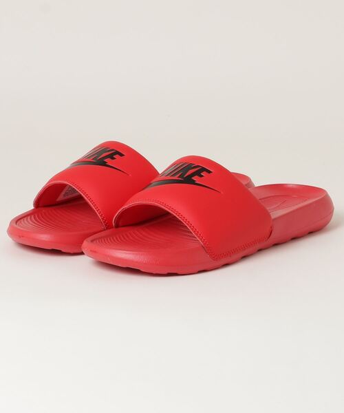 NIKE(ナイキ)の「NIKE ナイキ VICTORI ONE SLIDE VICTORI ONE スライド MCN9675 600UNVRED/BLACK(サンダル・メンズ・レッド・24.0cm/25.0cm/26.0cm/27.0cm/28.0cm/29.0cm/30.0cm)」の1枚目の写真