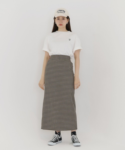 TINA:JOJUN(ティーナジョジュン)の「ユニセックス エンブレム付きTシャツ TINA:JOJUN(Tシャツ/カットソー・レディース・ホワイト/グリーン/ブラック/ピンク・M)」の5枚目の写真