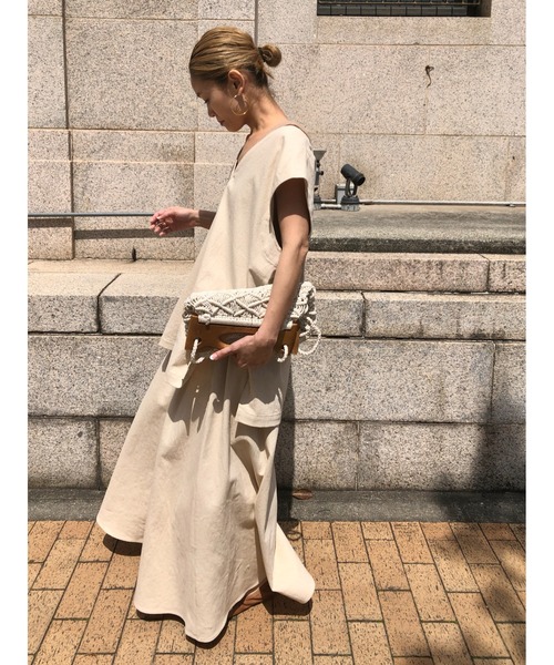 ulu（ウル）の「Linen denim vest（ベスト・レディース・ベージュ・FREE）」の4枚目の写真