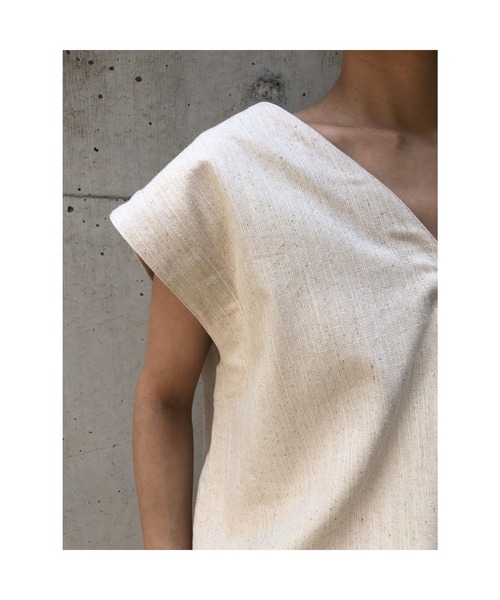 ulu（ウル）の「Linen denim vest（ベスト・レディース・ベージュ・FREE）」の5枚目の写真