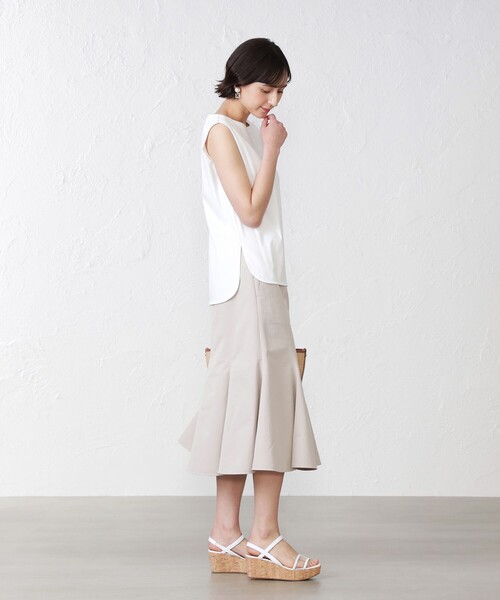 EPOCA THE SHOP(エポカザショップ)の「オーガニックコットンノースリーブカットソー(Tシャツ/カットソー・レディース・ベージュ/ホワイト・38)」の3枚目の写真