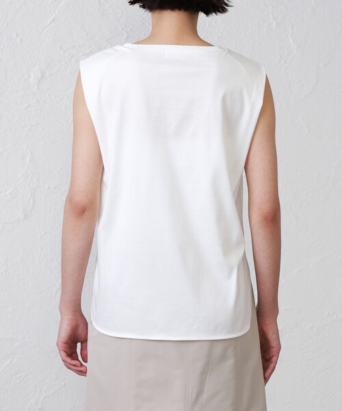 EPOCA THE SHOP(エポカザショップ)の「オーガニックコットンノースリーブカットソー(Tシャツ/カットソー・レディース・ベージュ/ホワイト・38)」の7枚目の写真