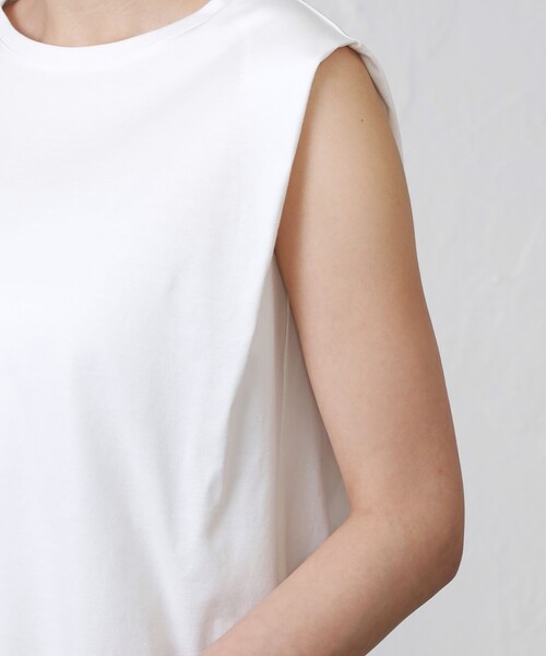 EPOCA THE SHOP(エポカザショップ)の「オーガニックコットンノースリーブカットソー(Tシャツ/カットソー・レディース・ベージュ/ホワイト・38)」の8枚目の写真