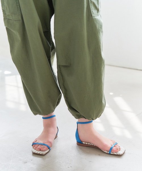 GRISE LE TALON アンクルストレッチフラットサンダル LE TALON（ルタロン）の「GRISE アンクルストレッチフラットサンダル