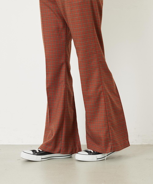 MILKFED.(ミルクフェド)の「PLAID INVERTED BOX PLEAT PANTS(その他パンツ・レディース・ネイビー/オレンジ・S/M)」の6枚目の写真