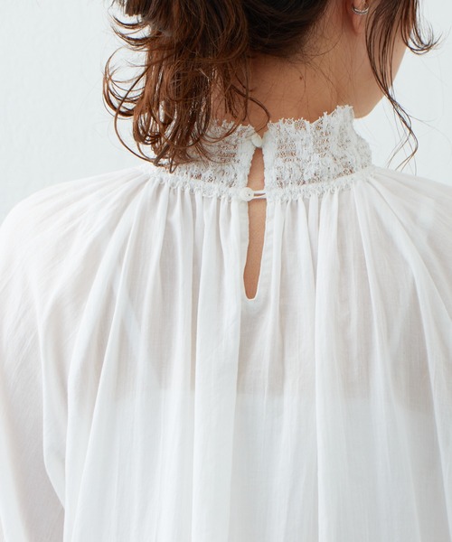 PUAL CE CIN（ピュアルセシン）の「レースシャーリングブラウス（シャツ/ブラウス・レディース・オフホワイト/ブラック・FREE）」の20枚目の写真