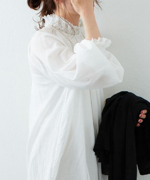 PUAL CE CIN（ピュアルセシン）の「レースシャーリングブラウス（シャツ/ブラウス・レディース・オフホワイト/ブラック・FREE）」の21枚目の写真