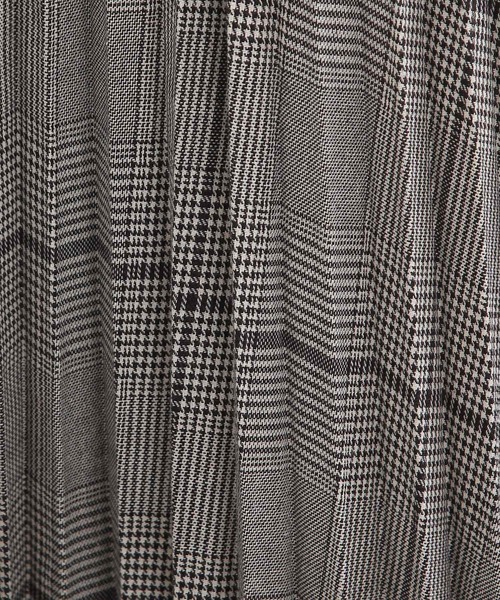 SHOO・LA・RUE（シューラルー）の「◆シーズンムード高まる チェック柄 プリーツスカート（スカート・レディース・ベージュ系その他2/ダークブラウン系1/ネイビー系1/イエロー系9・00）」の22枚目の写真