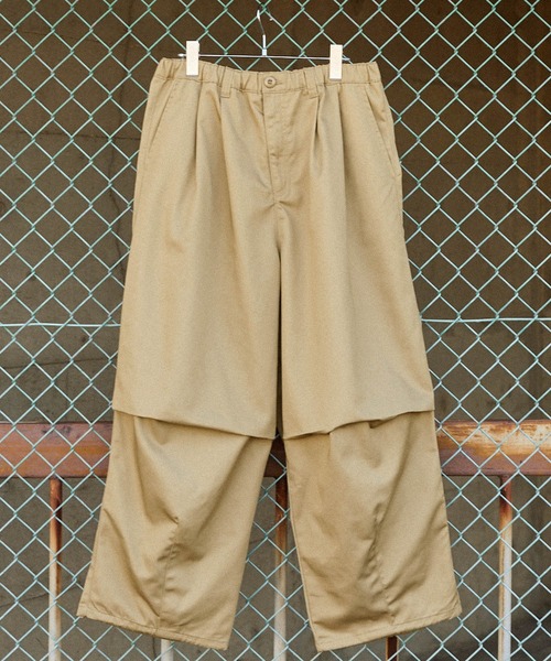 MONO-MART(モノマート)の「ワイドテーパード 裾ドローコード サーカス パラシュートパンツ(その他パンツ・メンズ・ブラック/ネイビー/ベージュ/オリーブ/アイボリー/ダークオリーブ/ブラウン・M/L/XL/S)」の9枚目の写真