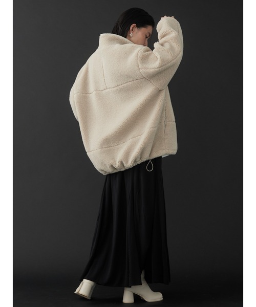 AMERICAN HOLIC(アメリカンホリック)の「スタンドカラーボアブルゾン(ブルゾン・レディース・ベージュ/ブラック・L/M)」の11枚目の写真