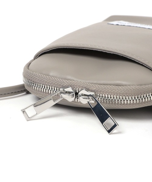 Me%(ミィパーセント)の「マルチショルダーポーチ(ショルダーバッグ・レディース・ブラック/グレー・FREE)」の17枚目の写真