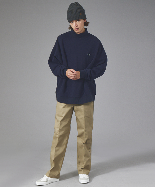 PENNEYS(ぺニーズ)の「PENNEY'S/ペニーズ THE FOX MOCK NECK SWEAT フォックス モックネックスウェット PN22F011(スウェット・メンズ・ホワイト系その他/ネイビー/ブラック/ホワイト/グリーン・M/L/S)」の19枚目の写真