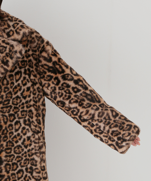 Charles Chaton(シャルルシャトン)の「molliolli DONNA(その他アウター・レディース・ベージュ系その他・SMALL/MEDIUM)」の8枚目の写真