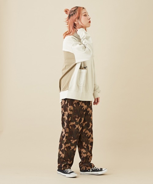 CUBE SUGAR（キューブシュガー）の「無地スウェット×布帛タートルネックプルオーバー（スウェット・レディース・ネイビー/グレイッシュベージュ/カーキ・M）」の5枚目の写真