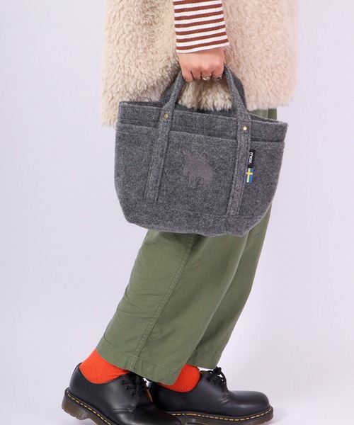 moz(モズ)の「moz フェルミニトート M(トートバッグ・レディース・カーキ/ブラウン/レッド/ダークグレー・M)」の3枚目の写真