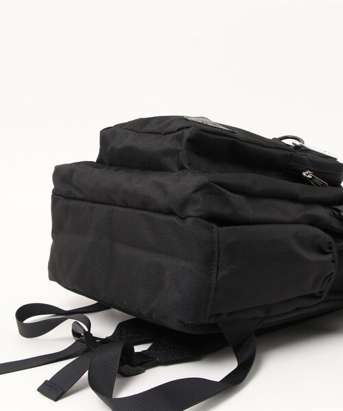 ADAM ET ROPE'(アダムエロペ)の「【ROUTINE/ルーティン】STUDENT BACKPACK(バックパック/リュック・メンズ・ブラック・FREE)」の4枚目の写真