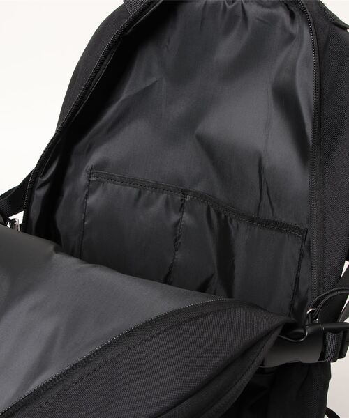 ADAM ET ROPE'(アダムエロペ)の「【ROUTINE/ルーティン】STUDENT BACKPACK(バックパック/リュック・メンズ・ブラック・FREE)」の6枚目の写真