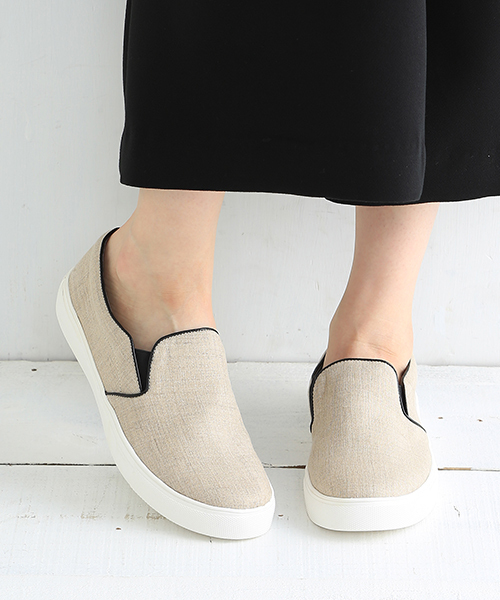 B:MING by BEAMS(ビーミングバイビームス)の「<LEE 6月号掲載>ビーミング by ビームス / ファブリックスリッポン(その他シューズ・レディース・ベージュ/グリーン/ホワイト/ブラック・39/38/36/37)」の4枚目の写真