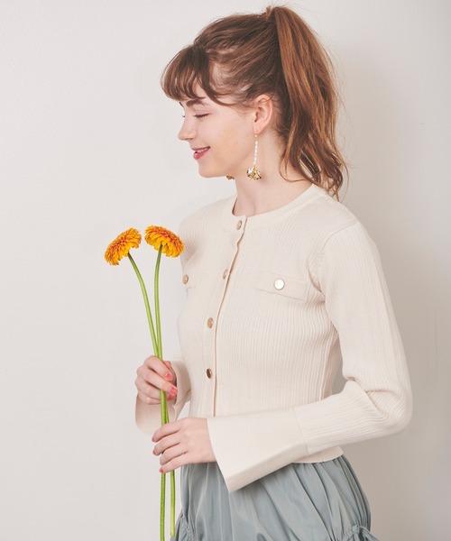 31 Sons de mode（トランテアン　ソン　ドゥ　モード）の「リボン付きクロップドリブカーディガン（カーディガン/ボレロ・レディース・オフホワイト/ネイビー/サックスブルー・36）」の5枚目の写真