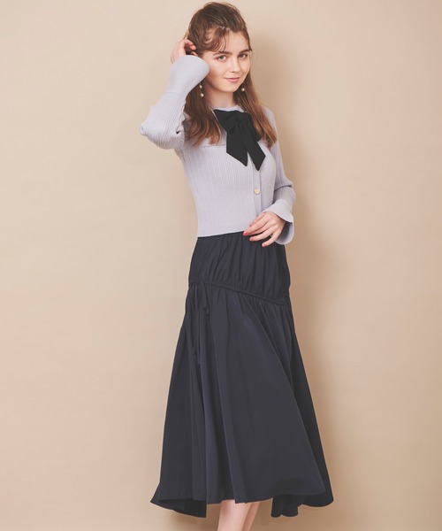 31 Sons de mode（トランテアン　ソン　ドゥ　モード）の「リボン付きクロップドリブカーディガン（カーディガン/ボレロ・レディース・オフホワイト/ネイビー/サックスブルー・36）」の12枚目の写真