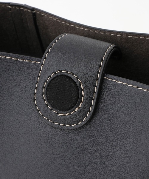 ROPE'(ロペ)の「シームデザインバケットミドルバッグ(ハンドバッグ・レディース・ブラック/オフホワイト/イエロー系その他3・FREE)」の8枚目の写真