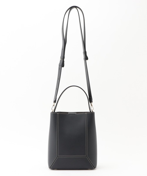 ROPE'(ロペ)の「シームデザインバケットミドルバッグ(ハンドバッグ・レディース・ブラック/オフホワイト/イエロー系その他3・FREE)」の7枚目の写真