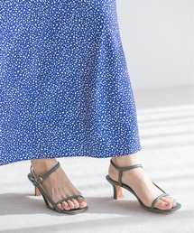 プレートヒールサンダル