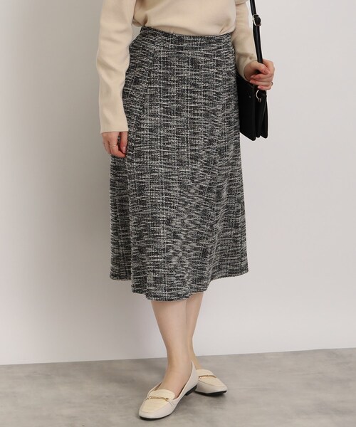 DRESKIP（ドレスキップ）の「◆上品で好印象【セットアップ可】カットツィード フレアスカート（スカート・レディース・ブラック/ホワイト系6/ブラック系3・04/03/02）」の11枚目の写真