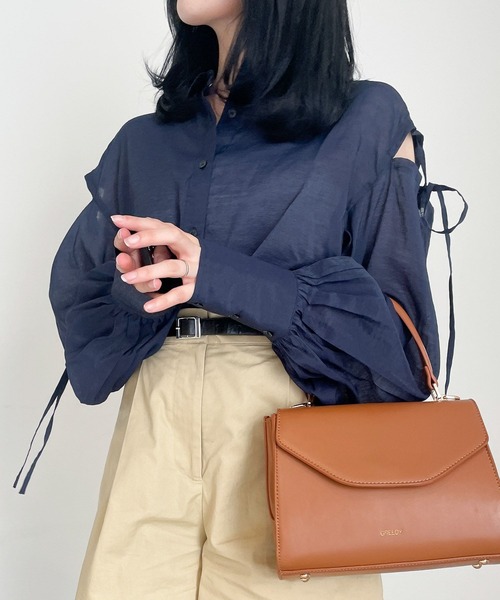 Heather（ヘザー）の「AZATO肩リボンシャツ　194254（シャツ/ブラウス・レディース・オフホワイト/グリーン/ピンク/ネイビー・FREE）」の2枚目の写真