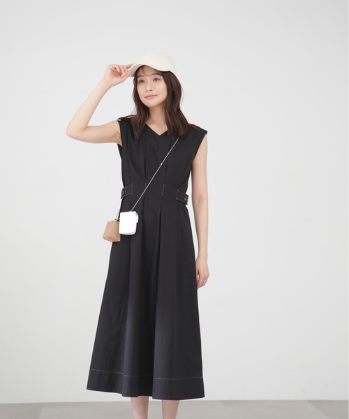 N.（N. Natural Beauty Basic）（エヌエヌナチュラルビューティーベーシック）の「◆ウエストタック脇ボタンノースリーブワンピース（ワンピース・レディース・クリーム/ブラック/ベージュ・SMALL/MEDIUM）」の15枚目の写真