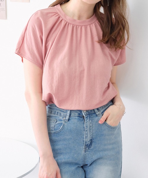 alotta(アロッタ)の「ギャザーデザインカットソーブラウス(シャツ/ブラウス・レディース・イエロー/ネイビー/ピンク/ブラック/スモークピンク/サックスブルー/ブルー/オフホワイト/アッシュグレー/グレイッシュブルー/チェリーピンク/ダークネイビー・XX-LARGE/MEDIUM/LARGE/X-LARGE/SMALL)」の12枚目の写真