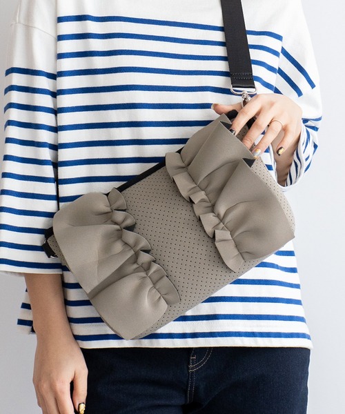 【セール】ネオプレーン2wayフリルショルダーバッグ（ショルダーバッグ）｜VitaFelice（ヴィータフェリーチェ）