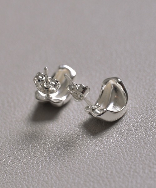 Monocoro toppi（モノコロトッピ）の「【金属アレルギー対応】ミニ ニュアンス キャッチ ピアス（ピアス（両耳用）・レディース・ゴールド/シルバー・フリー）」の6枚目の写真