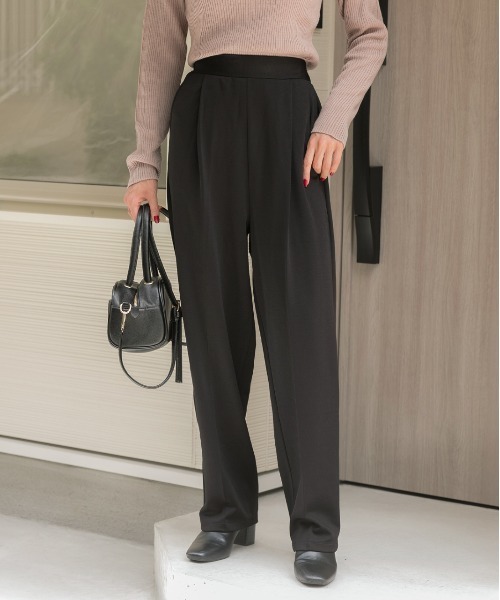 ad thie（アドティエ）の「センターシームタックテーパードパンツ（その他パンツ・レディース・ピンクベージュ/ダークグリーン/ブラック/ベビーピンク/ピンク/カーキ/スカイブルー/マスタード/ライトグリーン/ブルーグリーン/モカ/ネイビー/ボルドー/ラベンダー/イエロー/ベージュ・LL/SMALL/LARGE/MEDIUM）」の17枚目の写真