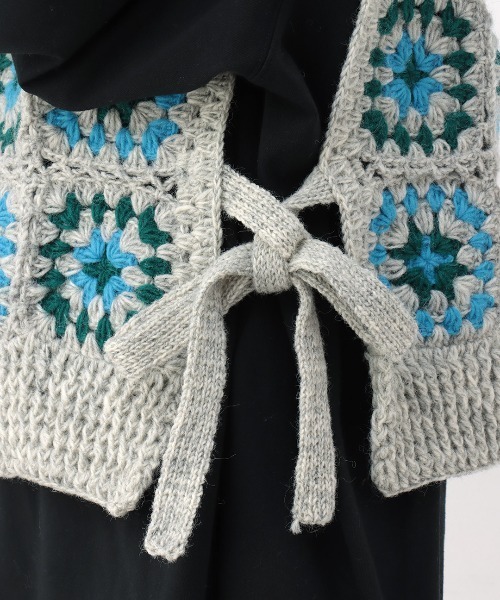 チチカカ(チチカカ)の「ハンドクロシェベスト(ベスト・レディース・グレー/ホワイト・FREE)」の15枚目の写真