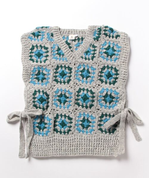 チチカカ(チチカカ)の「ハンドクロシェベスト(ベスト・レディース・グレー/ホワイト・FREE)」の4枚目の写真