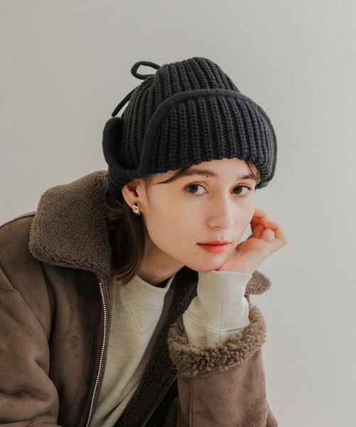 SMELLY（スメリー）の「リブニットフライトキャップ（ニットキャップ/ビーニー・レディース・ベージュ/モカ/チャコールグレー・-）」の2枚目の写真