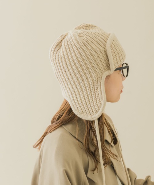 SMELLY（スメリー）の「リブニットフライトキャップ（ニットキャップ/ビーニー・レディース・ベージュ/モカ/チャコールグレー・-）」の6枚目の写真