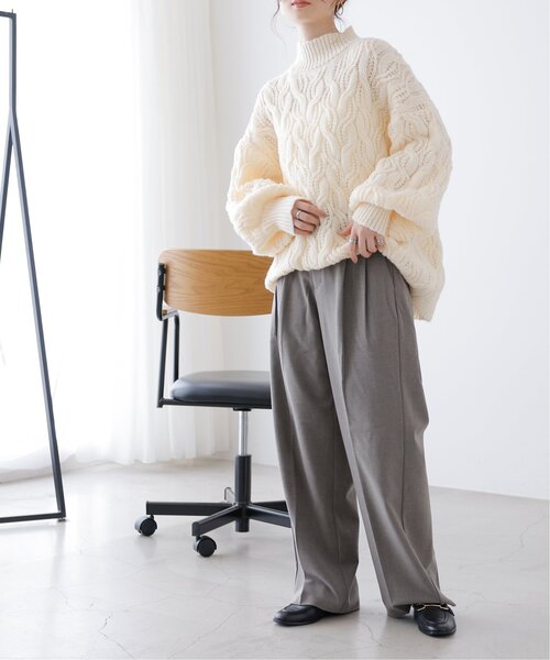 frames RAY CASSIN(フレームスレイカズン)の「ケーブルボリュームスリーブニット(ニット/セーター・レディース・グレイッシュベージュ/オレンジ/キナリ/ネイビー・FREE)」の22枚目の写真