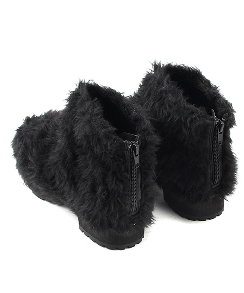 IKUMI(イクミ)の「【IKUMI】FAKE FUR BOOTS(ブーツ・レディース・ホワイト/ブラック・MEDIUM/LARGE/SMALL)」の6枚目の写真