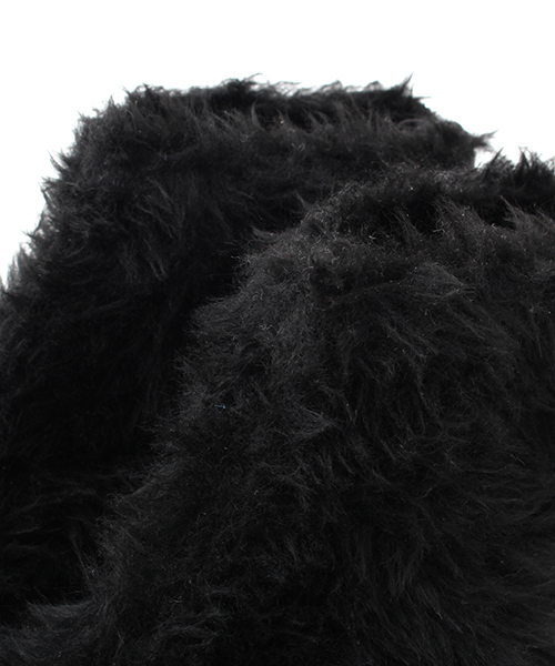 IKUMI(イクミ)の「【IKUMI】FAKE FUR BOOTS(ブーツ・レディース・ホワイト/ブラック・MEDIUM/LARGE/SMALL)」の8枚目の写真