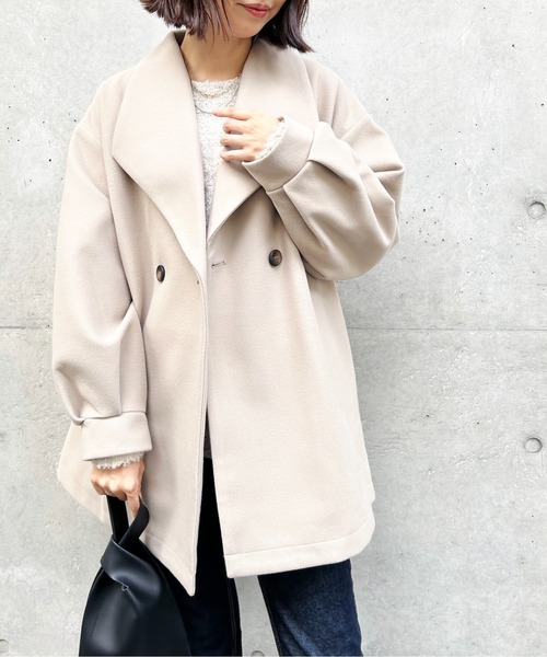 Meli rich(メリーリッチ)の「バックウエストタックミドルコート(チェスターコート・レディース・ブルー/ブラウン/アイボリー/グレイッシュベージュ/ブラック・MEDIUM)」の9枚目の写真