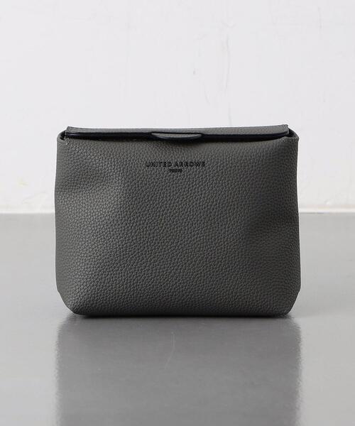 UNITED ARROWS（ユナイテッドアローズ）の「マイクロファイバー スクエアー ポーチ S（ポーチ・メンズ・グレー/ターコイズブルー/モカ/オレンジ/ロイヤルブルー/ブラック・FREE）」の2枚目の写真