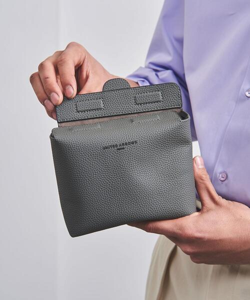 UNITED ARROWS（ユナイテッドアローズ）の「マイクロファイバー スクエアー ポーチ S（ポーチ・メンズ・グレー/ターコイズブルー/モカ/オレンジ/ロイヤルブルー/ブラック・FREE）」の10枚目の写真