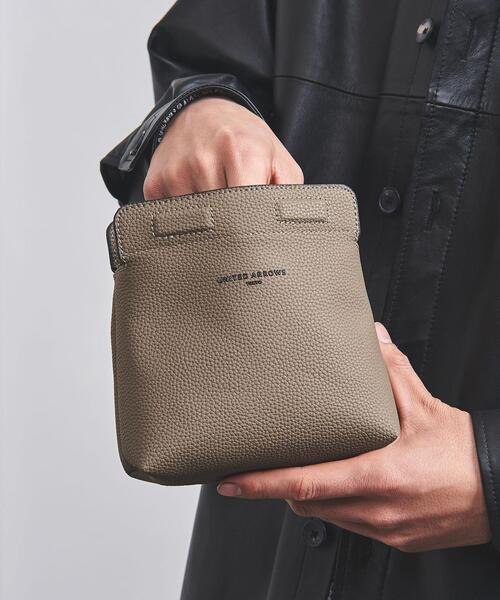 UNITED ARROWS（ユナイテッドアローズ）の「マイクロファイバー スクエアー ポーチ S（ポーチ・メンズ・グレー/ターコイズブルー/モカ/オレンジ/ロイヤルブルー/ブラック・FREE）」の12枚目の写真