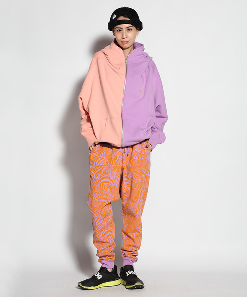 ALDIES（アールディーズ）の「Zebra Sarouel Pants / ゼブラサルエルパンツ（スウェットパンツ・メンズ・ブラック/ブルー/オレンジ・SMALL/MEDIUM/LARGE/X-LARGE）」の3枚目の写真